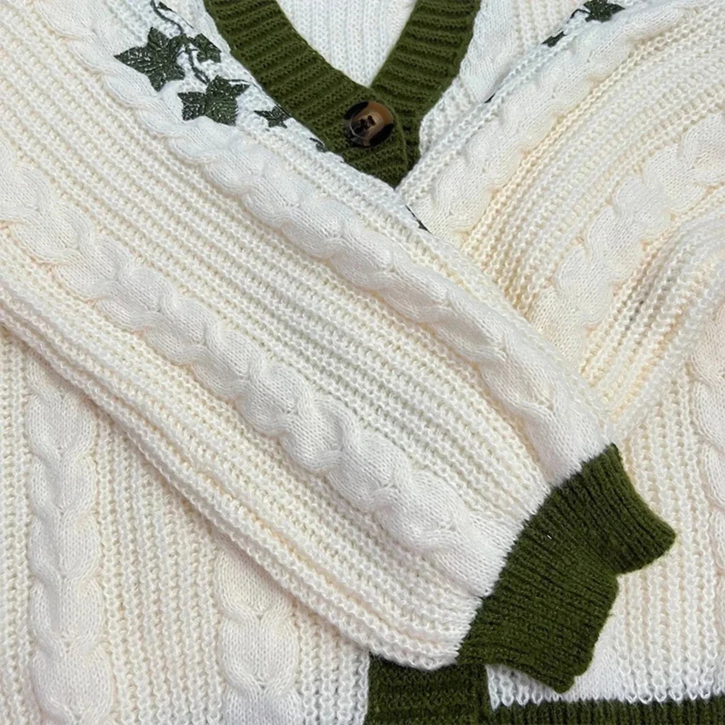 Cardigan Taylor Version Green Vine Embroidered Button Down Cable Knit Sweater Women Fall Winter Vintage Outfit
